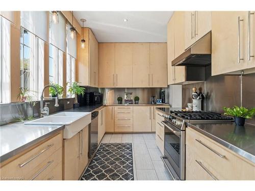 17 Thomas Street, St. Catharines, ON - Indoor Photo Showing Kitchen With Double Sink