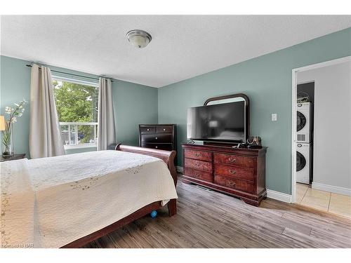 309-6390 Huggins Street, Niagara Falls, ON - Indoor Photo Showing Bedroom