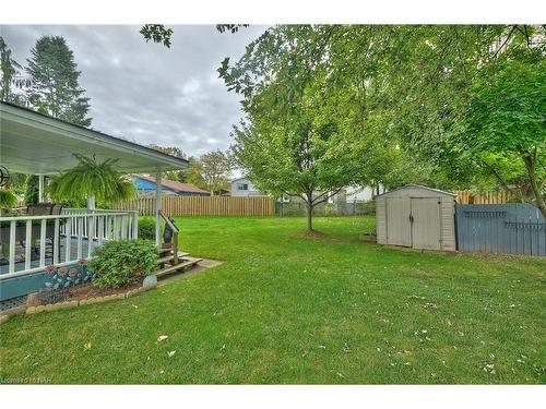 6529 Dalena Place, Niagara Falls, ON - Outdoor With Backyard