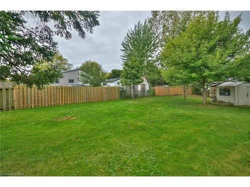 6529 Dalena Place, Niagara Falls, ON - Outdoor With Backyard