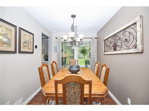 6529 Dalena Place, Niagara Falls, ON - Indoor Photo Showing Dining Room