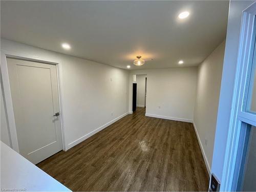 18 Rainbow Court, Welland, ON - Indoor Photo Showing Other Room