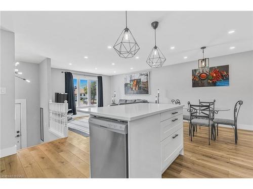 18 Rainbow Court, Welland, ON - Indoor Photo Showing Other Room