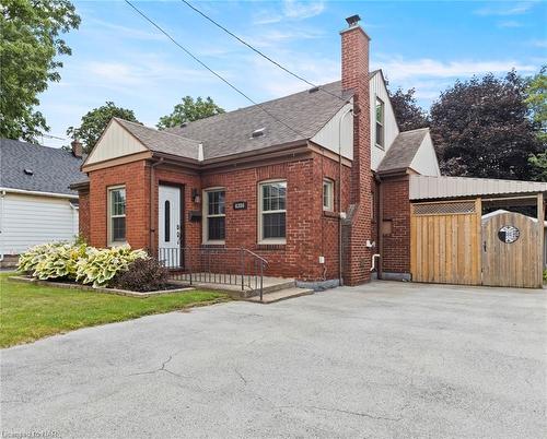 6386 Crawford Street, Niagara Falls, ON - Outdoor