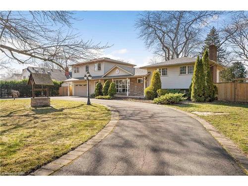 375 Mississauga Street, Niagara-On-The-Lake, ON - Outdoor With Facade