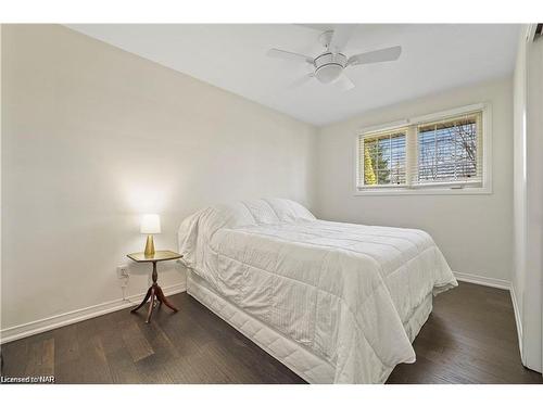 375 Mississauga Street, Niagara-On-The-Lake, ON - Indoor Photo Showing Bedroom