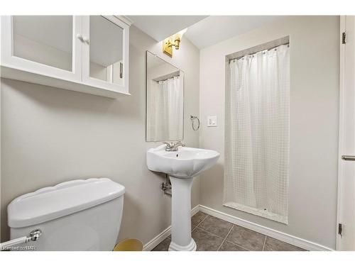 375 Mississauga Street, Niagara-On-The-Lake, ON - Indoor Photo Showing Bathroom