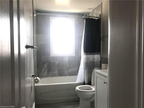 Upper-26 Oblate Street, St. Catharines, ON - Indoor Photo Showing Bathroom