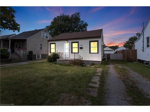 390 Gatfield Avenue, Welland, ON - Outdoor With Deck Patio Veranda