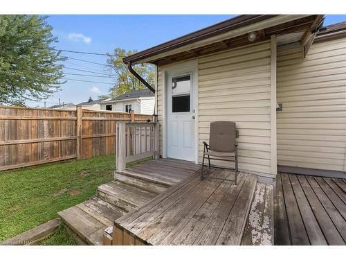 390 Gatfield Avenue, Welland, ON - Outdoor With Deck Patio Veranda With Exterior