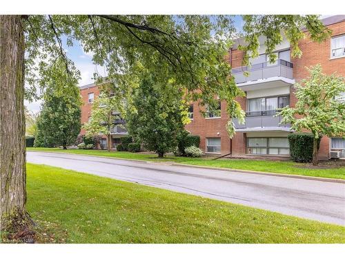 216-242 Oakdale Avenue, St. Catharines, ON - Outdoor With Balcony With Facade