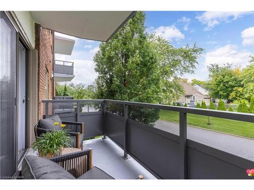 216-242 Oakdale Avenue, St. Catharines, ON - Outdoor With Balcony With Exterior