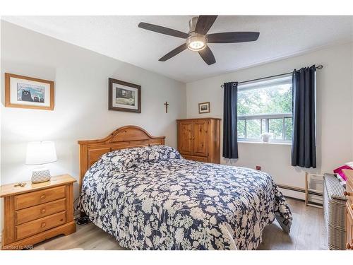 216-242 Oakdale Avenue, St. Catharines, ON - Indoor Photo Showing Bedroom