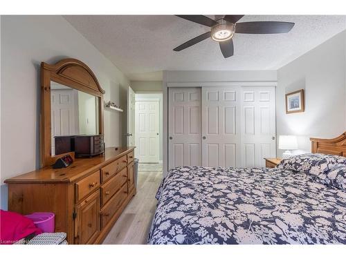 216-242 Oakdale Avenue, St. Catharines, ON - Indoor Photo Showing Bedroom