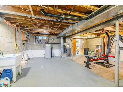 1344 Effingham Street, Pelham, ON - Indoor Photo Showing Basement