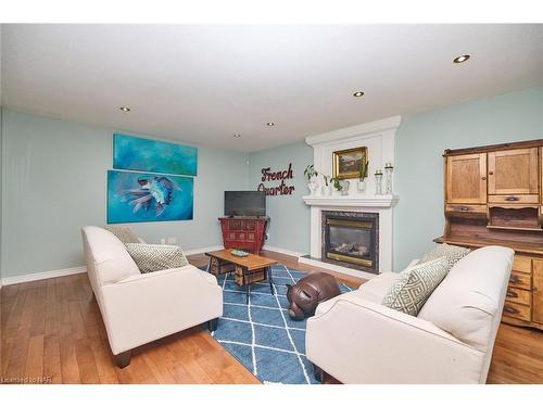 59 Thorold Road E, Welland, ON - Indoor Photo Showing Living Room With Fireplace