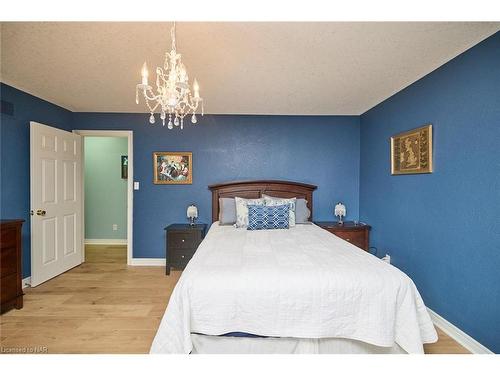 59 Thorold Road E, Welland, ON - Indoor Photo Showing Bedroom