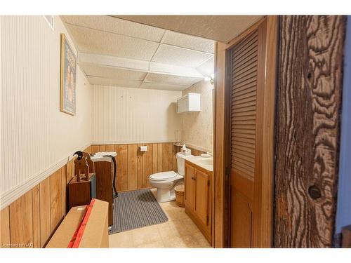 130 St Davids Rd Road, St. Catharines, ON - Indoor Photo Showing Bathroom