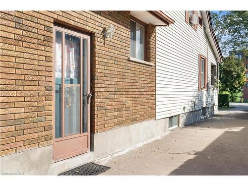 11 Cleveland Street, Thorold, ON 