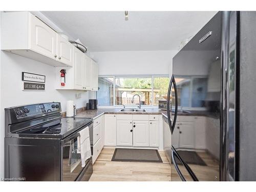 49 St George Street, Welland, ON - Indoor Photo Showing Kitchen With Double Sink