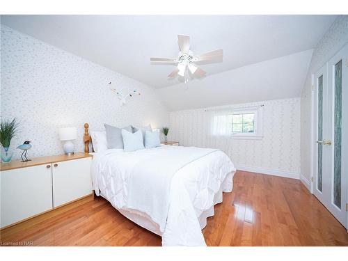 1776 York Road, Niagara-On-The-Lake, ON - Indoor Photo Showing Bedroom