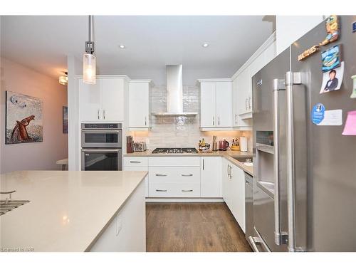 1001 Pelham Road Road, St. Catharines, ON - Indoor Photo Showing Kitchen With Upgraded Kitchen