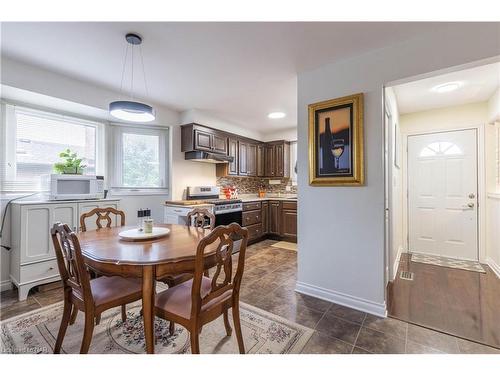 105 Rockwood Avenue, St. Catharines, ON - Indoor Photo Showing Dining Room