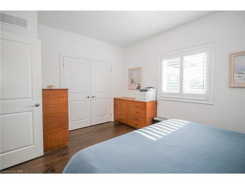 191 Hetram Court Court, Crystal Beach, ON - Indoor Photo Showing Bedroom