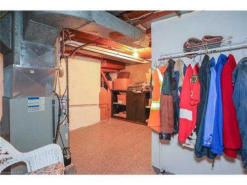 381 Niagara Street, St. Catharines, ON - Indoor Photo Showing Basement