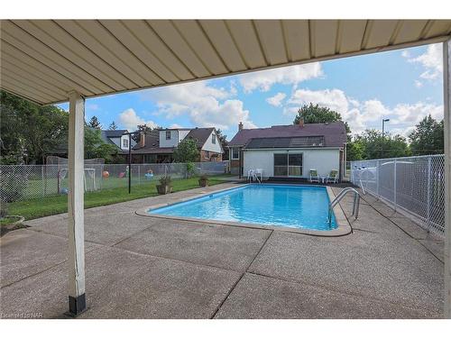 381 Niagara Street, St. Catharines, ON - Outdoor With In Ground Pool With Backyard With Exterior