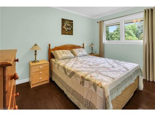 23 Old Oxford Road, St. Catharines, ON - Indoor Photo Showing Bedroom