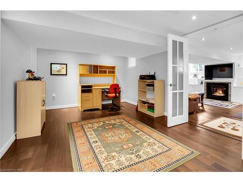 23 Old Oxford Road, St. Catharines, ON - Indoor Photo Showing Other Room With Fireplace