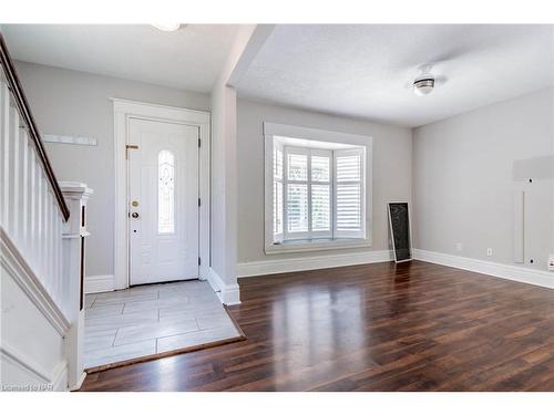 139 Pleasant Avenue, St. Catharines, ON - Indoor Photo Showing Other Room