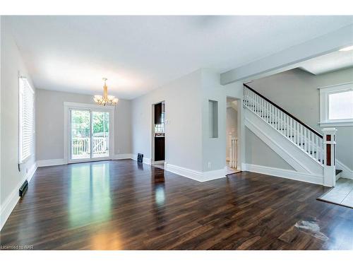 139 Pleasant Avenue, St. Catharines, ON - Indoor Photo Showing Other Room