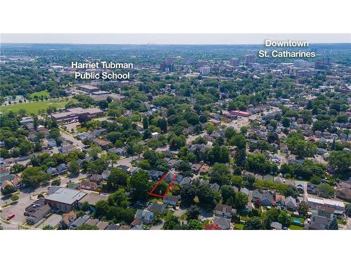 139 Pleasant Avenue, St. Catharines, ON - Outdoor With View