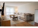 51 6Th Line, Caledonia, ON  - Indoor Photo Showing Living Room 