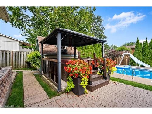 55 Sherwood Forest Trail, Welland, ON - Outdoor With In Ground Pool With Deck Patio Veranda