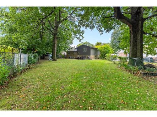 9 Elaine Court, St. Catharines, ON - Outdoor With Backyard