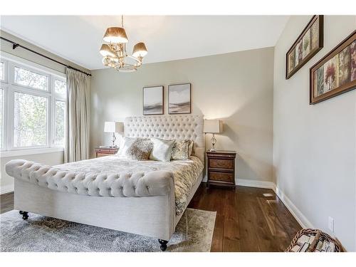 13 Old Mill Lane Lane, Niagara-On-The-Lake, ON - Indoor Photo Showing Bedroom