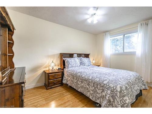 3 Lakebreeze Crescent, St. Catharines, ON - Indoor Photo Showing Bedroom