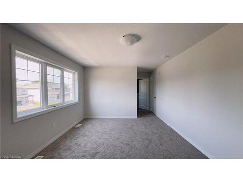 Upper-75 Hillcrest Road, Port Colborne, ON - Indoor Photo Showing Other Room