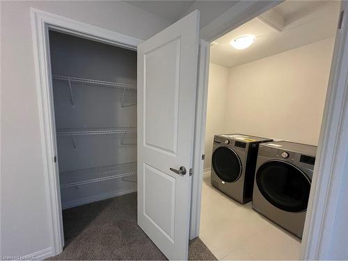 Upper-75 Hillcrest Road, Port Colborne, ON - Indoor Photo Showing Laundry Room