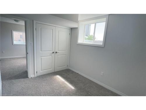 Lower-75 Hillcrest Road, Port Colborne, ON - Indoor Photo Showing Other Room