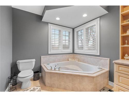 279 Lakeshore Road West Road, Port Colborne, ON - Indoor Photo Showing Bathroom