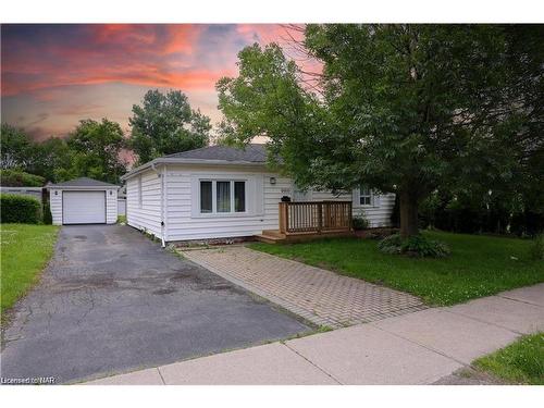 6610 Montrose Road, Niagara Falls, ON - Outdoor