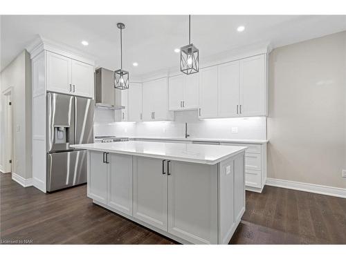 734 Clarence Street, Port Colborne, ON - Indoor Photo Showing Kitchen With Upgraded Kitchen