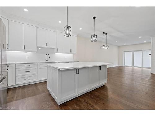 734 Clarence Street, Port Colborne, ON - Indoor Photo Showing Kitchen With Upgraded Kitchen