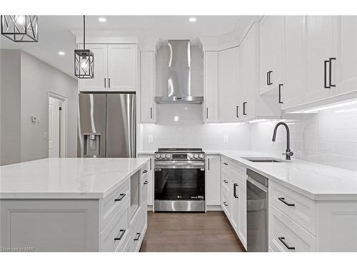 734 Clarence Street, Port Colborne, ON - Indoor Photo Showing Kitchen With Upgraded Kitchen