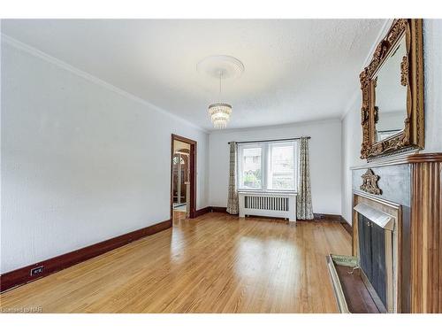 6 Highland Gardens, Welland, ON - Indoor Photo Showing Other Room With Fireplace