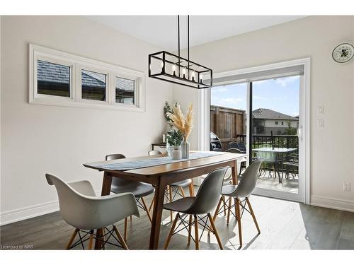 30-154 Port Robinson Road, Fonthill, ON - Indoor Photo Showing Dining Room